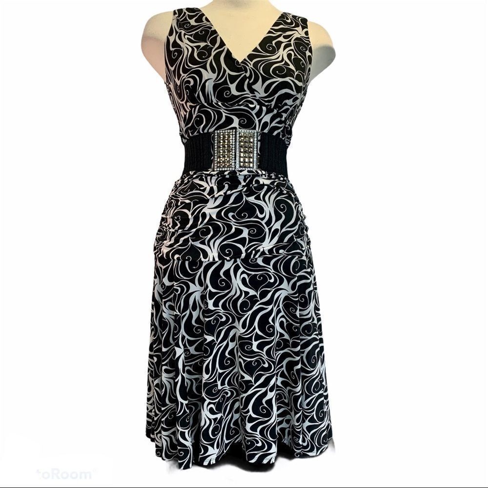 A.X.L. black and white sleeveless dress Sz L